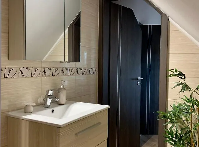 Szekely Apartmanhaz シオーフォク