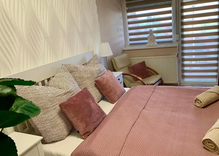 Szekely Apartmanhaz アパート