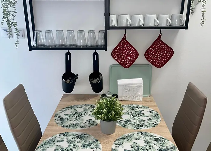 アパート Szekely Apartmanhaz シオーフォク